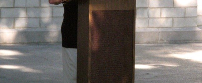 2013: Family and Friends Co-Chair Jan Klein represented the settlers at the event at Fort Ridgely. Mark Gideon represented his ancestor who died in the Battle of Acton.